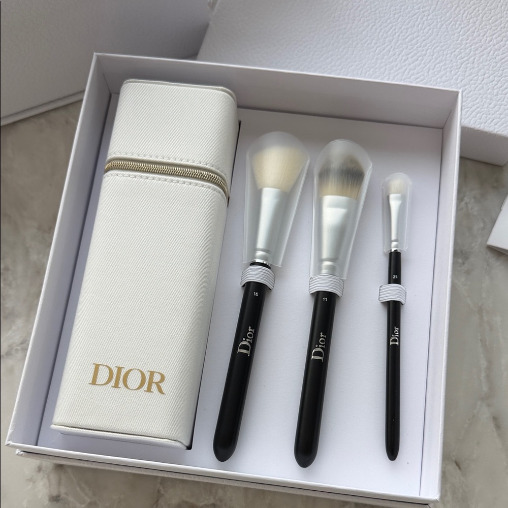 [Dior] Luxury Brush Trio with White Case